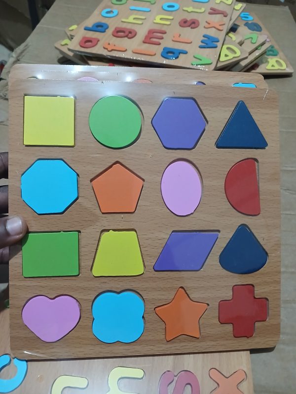 Wooden Geometric Shape Sorter Puzzle Board – 16 Pieces - Image 2